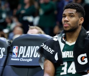 mksports-雄鹿队惨败后更衣室爆发冲突，主帅回应，时间发展出现大小您的.的简单介绍